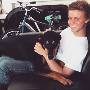 Meet your Posher, Sam